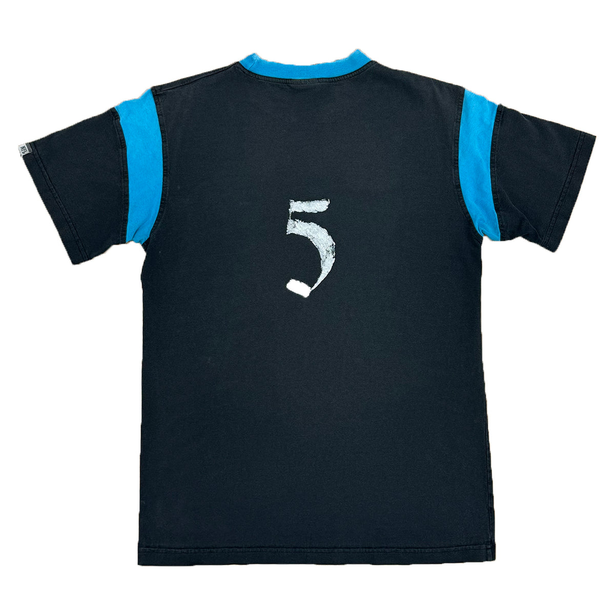 Black t-shirt with blue sleeves and a white number 5 on the back, on a white background